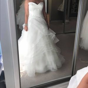 Wedding dress new